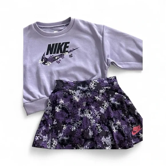 Nike Lavender Crewneck Sweatshirt and Floral Skort Set Girls Size 3T NWT - Picture 2 of 3